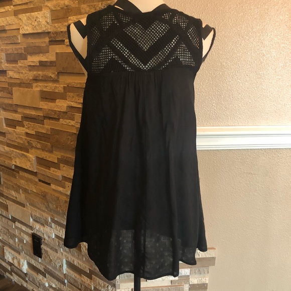 Liz Lange Maternity Black Tank Top - Picture 4 of 6